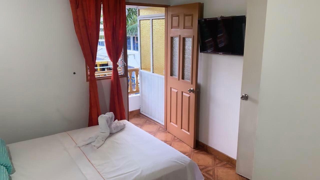 Hospedaje 3 Esquinas Guatapé Extérieur photo